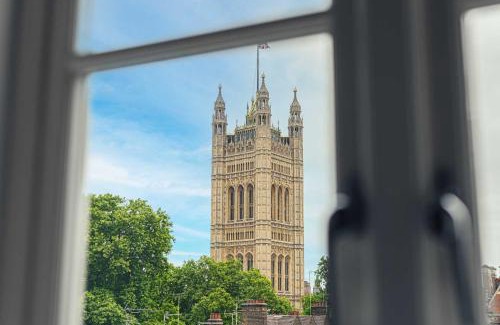 Westminster Apartment | Westminster Apartments by D'Montrio