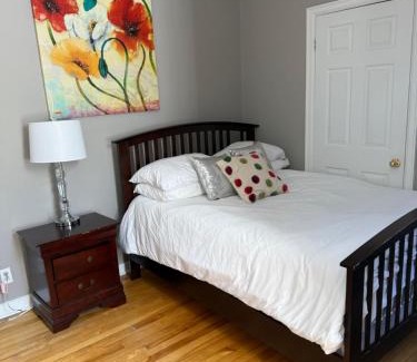 Waterford Valley Apartment | Westmount Manor Unit 1 - 2 Bedroom Apartment