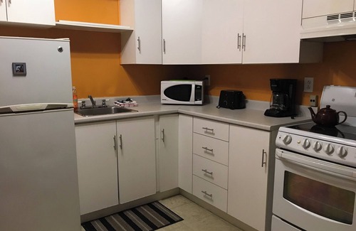 Waterford Valley Apartment | Westmount Manor Unit 7, Executive 2 Bedroom Apartment