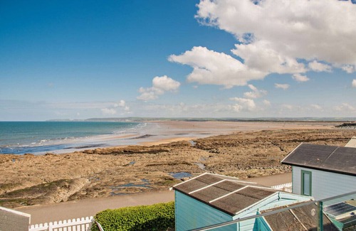 Westleigh House | Westward Home! - Two Bedroom House, Sleeps 4
