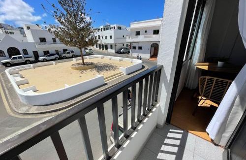 La Santa Apartment | Weybeach4 -sea frontline,plaza view,little terrace