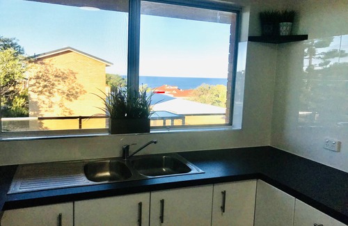 Port Macquarie Apartment | Whale Tales & Ocean Views – Beach Escape