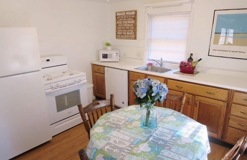 Harwich Center House | Whip-o-Will Woods: Dog-Friendly Cape Cottage