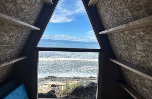 Port Angeles Apartment | Whiskey Creek Beach Front A-Frame Site 9