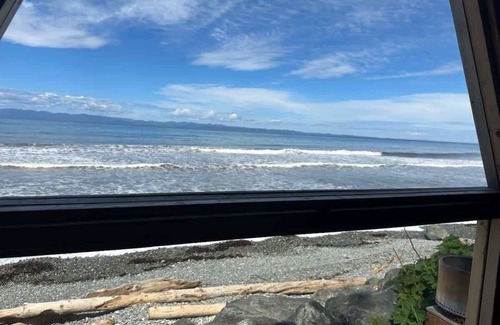 Port Angeles Apartment | Whiskey Creek Beach Front A-Frame Site 9