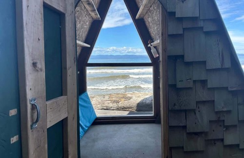 Port Angeles Apartment | Whiskey Creek Beach Front A-Frame Site 10