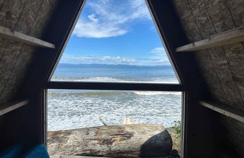 Port Angeles Apartment | Whiskey Creek Beach Front A-Frame Site 10