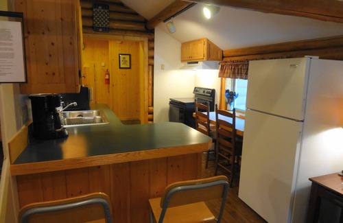 West Yellowstone Cabin | WHISKEY SPRINGS CABINS #1nCozy and delightful, in town convenience