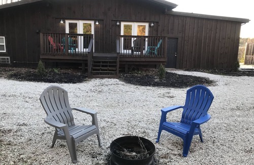 Pine Ridge Cabin | Whispering Pine Cabin Unit 2 RRG PET FRIENDLY