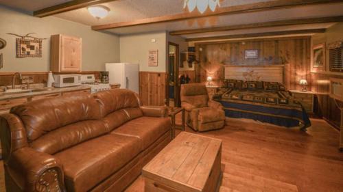 Ruidoso House | Whispering Pine Cabins