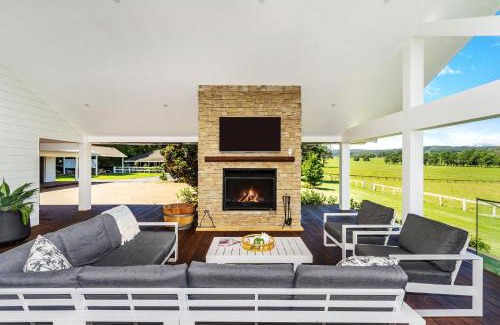 Far Meadow House | Whispering Pines Berry and Surrounds