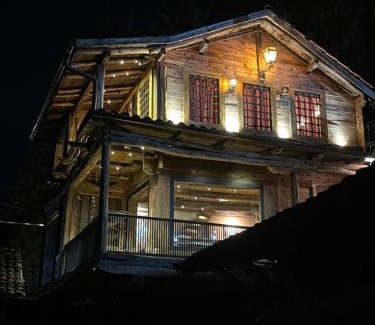 Vitomiricë Villa | Whispering Pines Villa