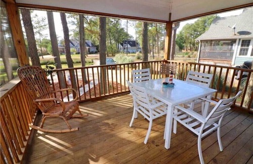 Chincoteague House | Whispering Pines - Your private getaway on Chincoteague Island