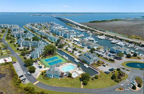 Manteo Apartment | Whispering Sound