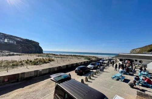 Porthtowan Apartment | Whispering Waves in Porthtowan, Beachfront Apartment