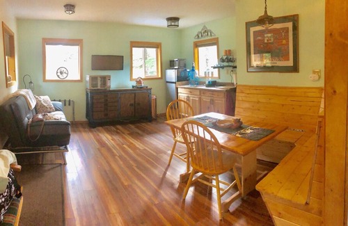 Bear Creek Cabin | Whispering Woods Cabin in Seward