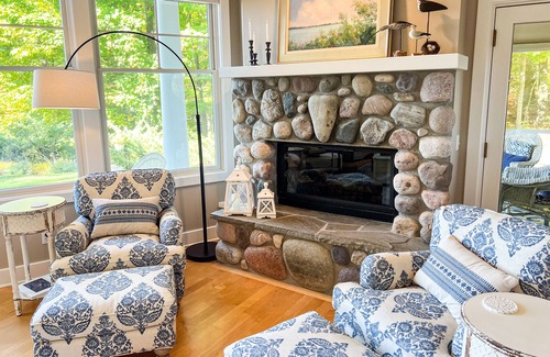 Harbor Springs Cottage | Whispering Woods Cottage - Tunnel of Trees, Good Hart