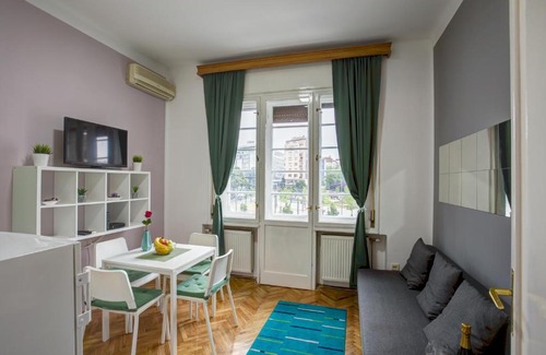 Slavija Apartment | White apartment