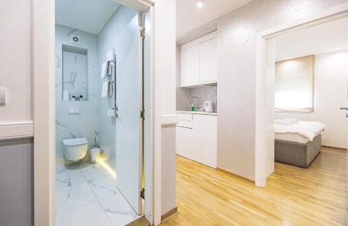 Novi Beograd Apartment | White Apartments