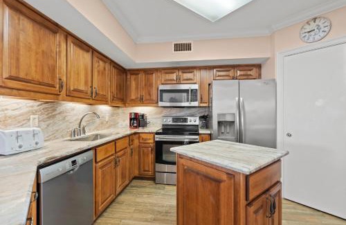 Orange Beach House | White Caps 1505 by Liquid Life