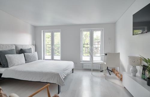 Odessa City Center Apartment | White Door Apartments 3