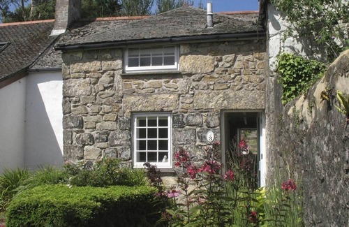 Hayle Cottage | WHITE DUCK COTTAGE, family friendly, country holiday cottage in Hayle