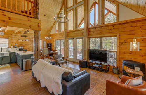Fir Grove Estates House | White Fir Adventures by Casago McCall - Donerightmanagement