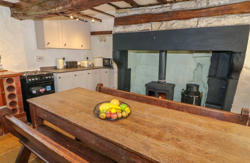Dent Cottage | WHITE HART HOUSE, pet friendly, character holiday cottage in Dent