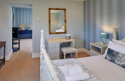 Rosedale Abbey Hotel | White Horse Farm Inn