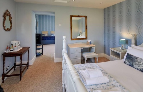 Rosedale Abbey Hotel | White Horse Farm Inn
