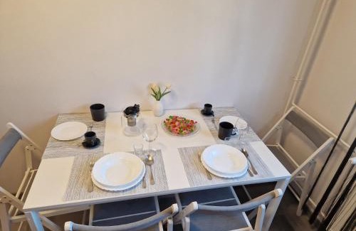 Erzsebetfalva Apartment | White House Apartman Budapest