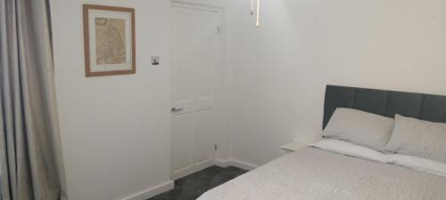Exmouth House | White House