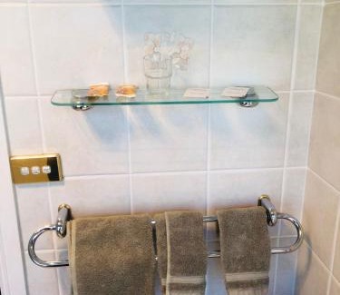 Cooma Hotel | White Manor Motel