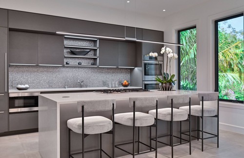Wulfert House | White Orchid - Beachfront - SATURDAY-TO- SATURDAY RENTALS ONLY (Flexible)