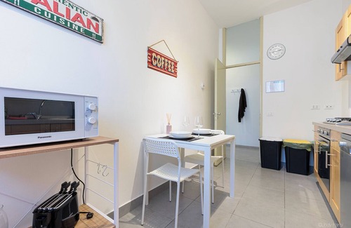 Bergamo Apartment | White Pearl BGY Station