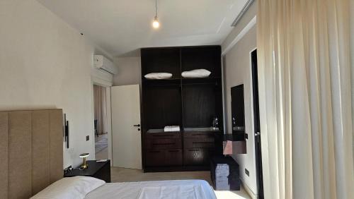 Golem Apartment | White Pine Villa With Pool