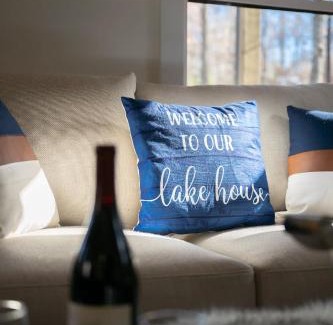 Clarkson House | White Pines Lodge- Wooded Retreat