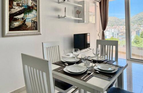 Qafe e Gjashtes Apartment | White Residence - Malgorzata