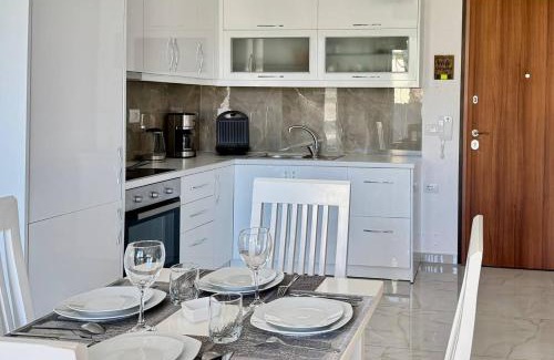 Qafe e Gjashtes Apartment | White Residence - Malgorzata