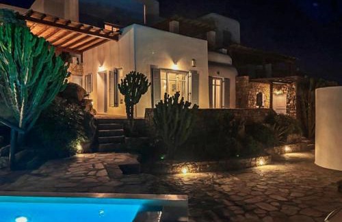 Houlakia Hotel | White Rock Suites & Villas