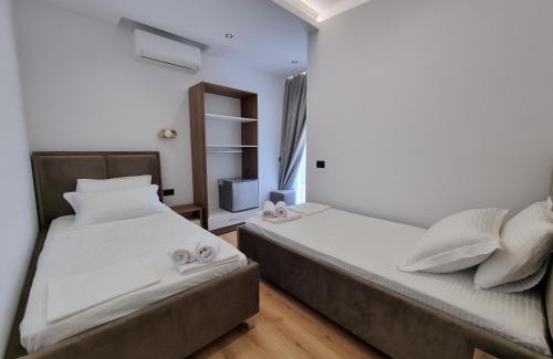 Permet Hotel | White Villa