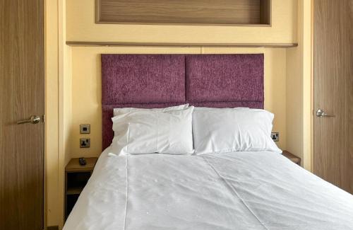 St George Resort | Whitehouse Holiday Park