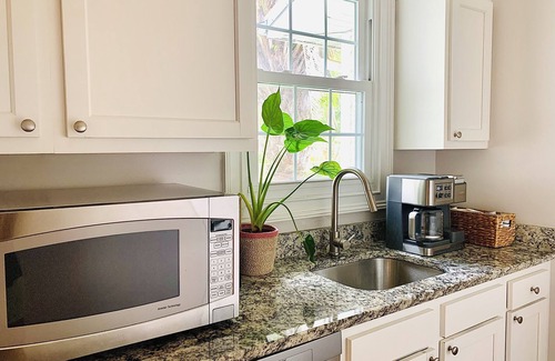 North Charleston Apartment | Whole Place 6 Bedroom 4 Bath - Sleeps 14 - 10m airport chs - C