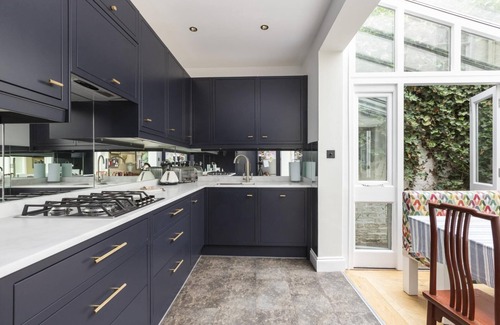 Campden House | Whoops-a-Daisy 3 bedroom in Notting Hill