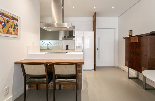 Jurere Apartment | WI-FI 100MB | 55" Smart TV | 350m from Beach #JA33