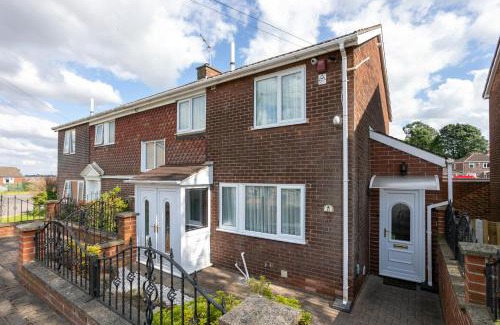 Bramley Apartment | Wickersley House, Rotherham for contractors & Families, free parkin, wifi etc