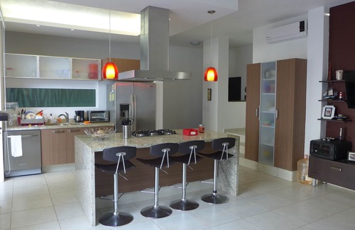 Barra de Navidad House | "Widos House" Relaxing Vacation- Great location with a fantastic private pool