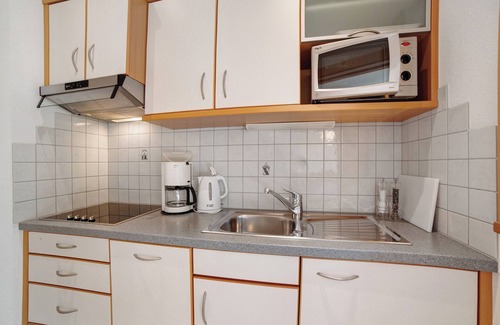 Lagundo Apartment | Wiedmairhof Apartment 'Morgenduft' with South-facing balcony, Shared Terrace and Garden and Wi-Fi