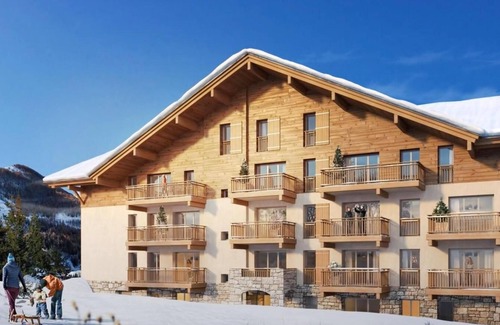 Saint-Etienne-de-Tinee Apartment | Wifi, 100m from ski slopes, sauna, hammam, parking, tv, ski locker, 31m², Auron