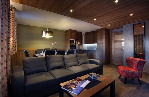 Arc-2000 Apartment | Wifi, 150m from ski slopes, fitness, swimming pool, sauna, hammam, fireplace or stove, tv